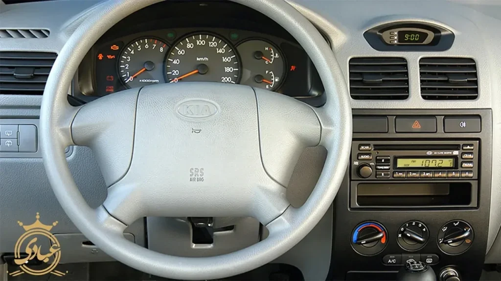 بررسی کابین خودرو ریو